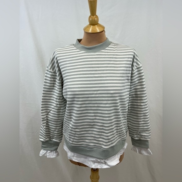 Cali Be Tops - Cali Be Oversized Layered Sweatshirt in Light Grey Stripe